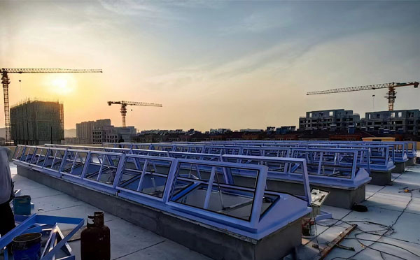 消防湟中排烟窗工作原理