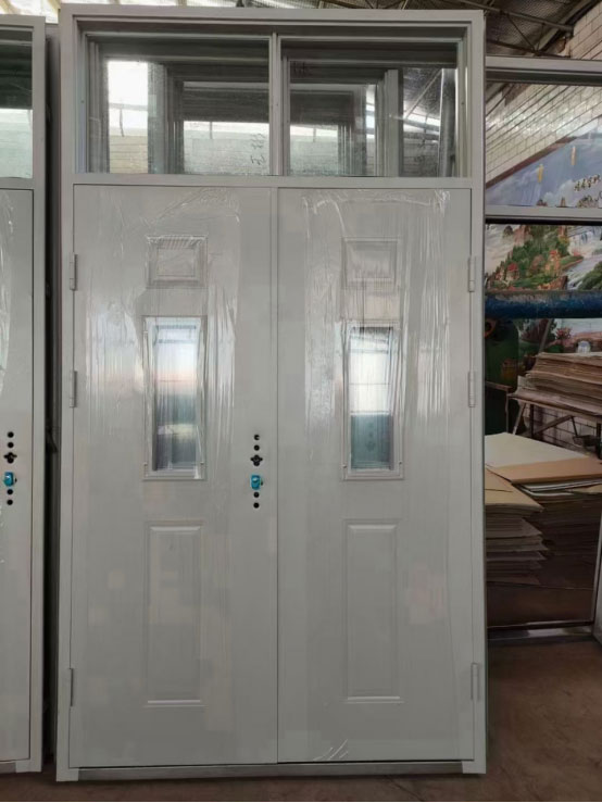 湟中学校教室门