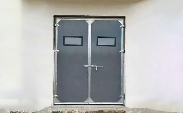 湟中工业门在高温作业区域的运行表现