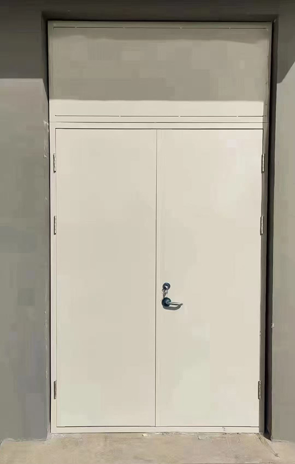 展览馆项目完成大跨度湟中防火门安装